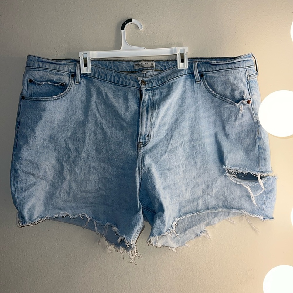 Curve love dad shorts